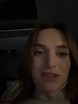 Snapshot of -AngelAri- chatting on March 6, 6:59 pm -AngelAri- online show from March 6, 6:59 pm