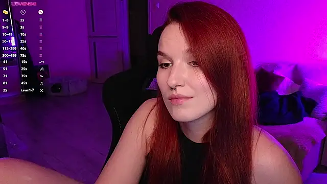 Snapshot of Val_lava chatting on September 8, 7:35 pm Val lava online show from September 8, 7:35 pm