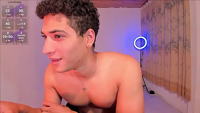 Snapshot of MitchellXD chatting on February 1, 5:00 pm MitchellXD online show from February 1, 5:00 pm