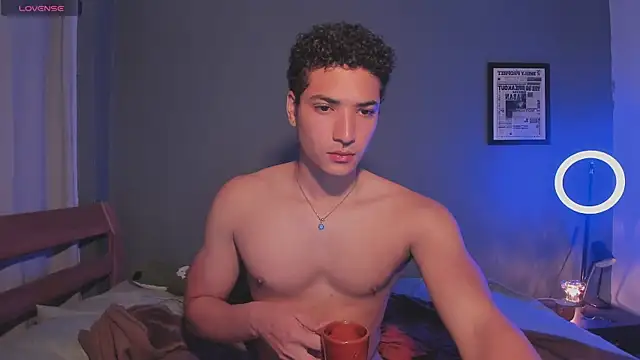 Snapshot of MitchellXD chatting on March 8, 3:16 pm MitchellXD online show from March 8, 3:16 pm