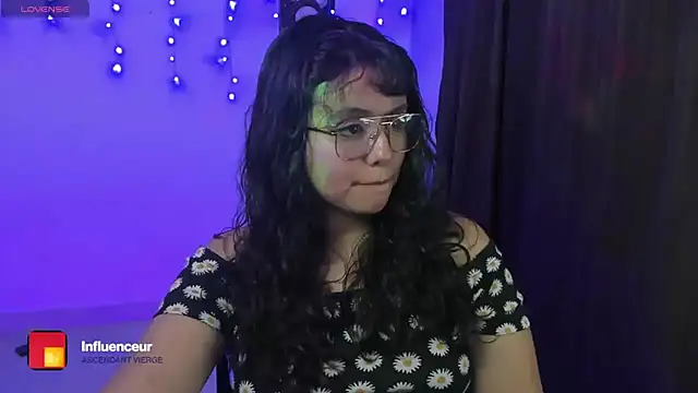 Snapshot of mary_diaz1 chatting on March 8, 1:50 am mary diaz1 online show from March 8, 1:50 am
