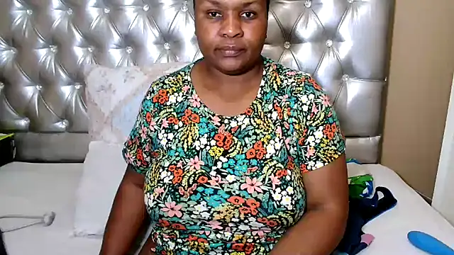 missboobsxx online show from February 12, 12:00 pm