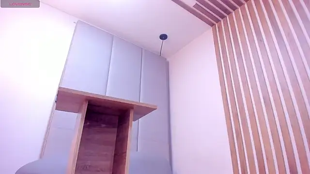 AlishaPalmer online show from October 20, 12:05 pm