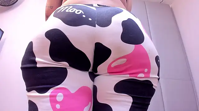 AlishaPalmer online show from March 4, 12:00 pm