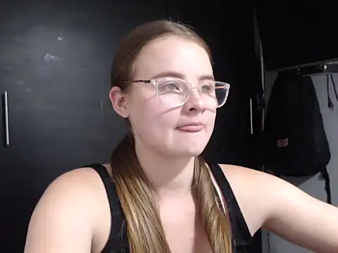 HellenMiyer1111 online show from January 19, 11:21 pm