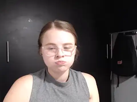 HellenMiyer1111 online show from January 23, 11:15 pm