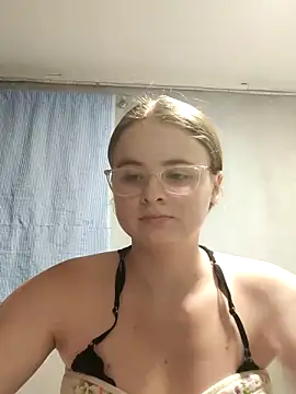 HellenMiyer1111 online show from January 29, 12:01 am