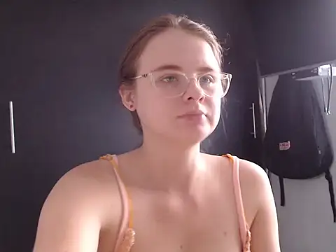 HellenMiyer1111 online show from February 6, 6:46 pm