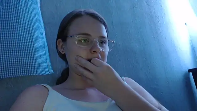 HellenMiyer1111 online show from February 17, 2:20 am