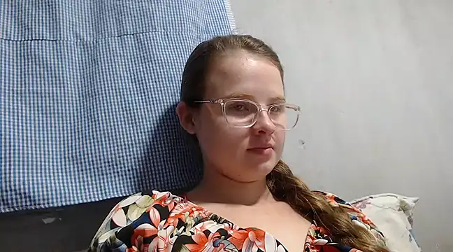 HellenMiyer1111 online show from February 22, 2:39 am