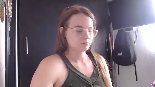 HellenMiyer1111 online show from March 5, 6:12 pm