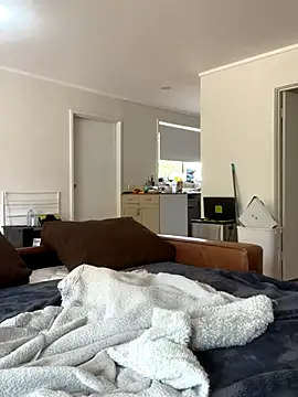 Demure Whore online show from December 1, 1:54 am