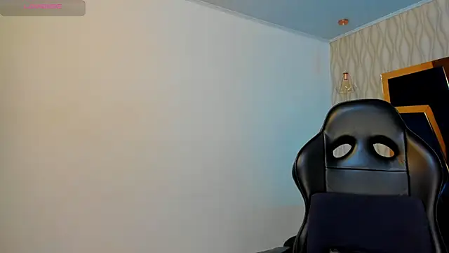 Snapshot of Petesevans chatting on October 31, 11:17 pm Petesevans online show from October 31, 11:17 pm