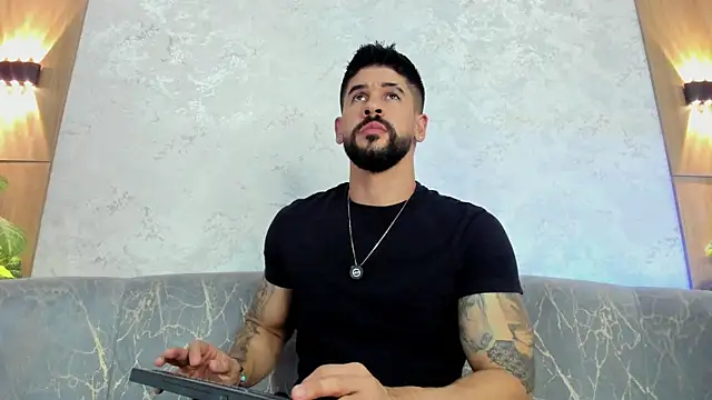 Snapshot of Petesevans chatting on July 15, 7:52 pm Petesevans online show from July 15, 7:52 pm