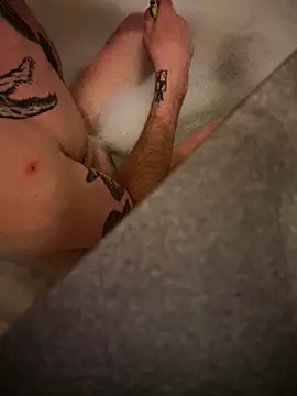 shehandme online show from February 24, 1:25 am