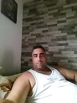 Snapshot of ADRIAN_ADI40 chatting on October 17, 7:44 am ADRIAN ADI40 online show from October 17, 7:44 am