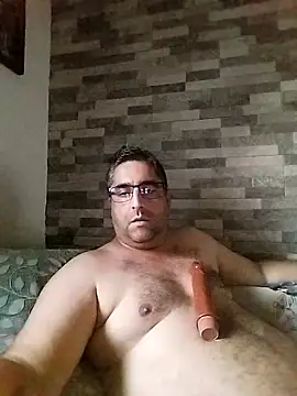 ADRIAN ADI40 online show from May 3, 4:07 am