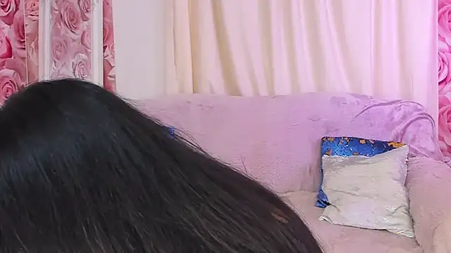 Snapshot of ClaireWarner chatting on November 4, 2:38 pm ClaireWarner online show from November 4, 2:38 pm