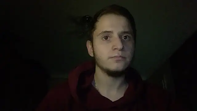 Snapshot of sweaticeboy chatting on December 15, 4:22 pm sweaticeboy online show from December 15, 4:22 pm