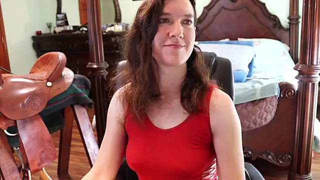 Snapshot of thornburyrose chatting on March 2, 9:22 pm thornburyrose online show from March 2, 9:22 pm