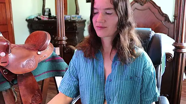 thornburyrose online show from February 18, 7:10 pm