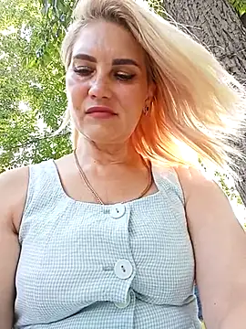 JennyOMay online show from July 6, 4:31 am