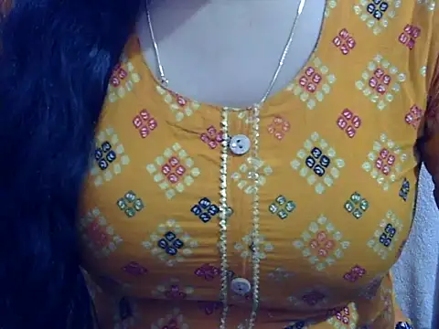 Snapshot of Your_wild_Dia chatting on February 2, 6:34 am Your wild Dia online show from February 2, 6:34 am