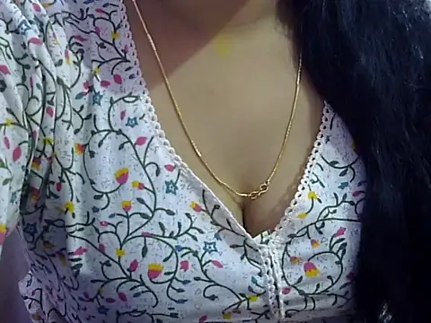 Snapshot of Your_wild_Dia chatting on February 22, 5:19 am Your wild Dia online show from February 22, 5:19 am