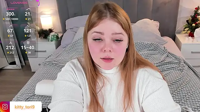 Tori cat online show from December 14, 4:20 pm