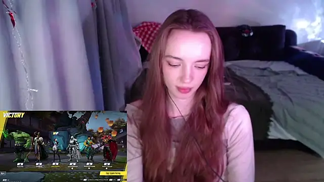 Weeissy online show from February 1, 8:37 pm