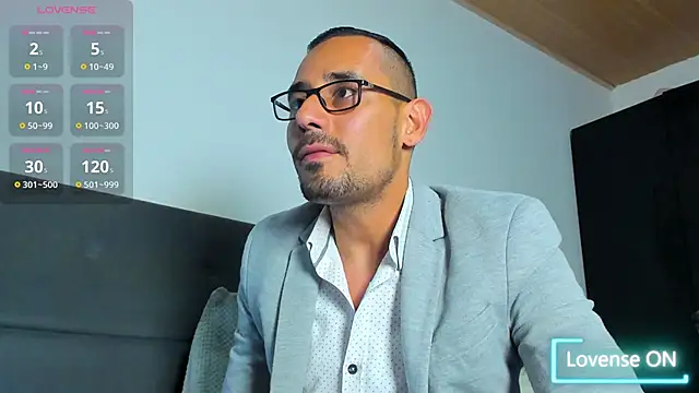 jhonyalzate2 online show from March 10, 3:00 am