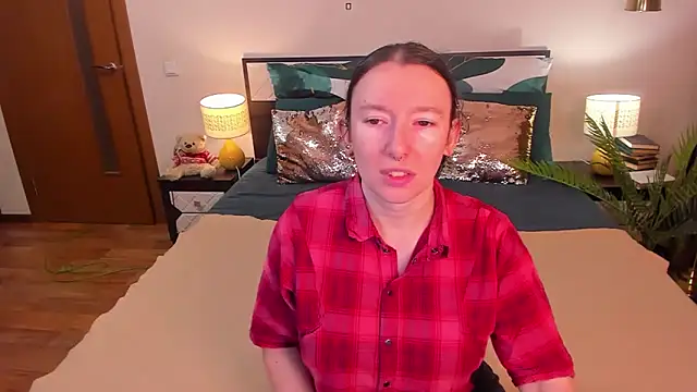 Snapshot of CatherineWalls chatting on February 20, 3:58 am CatherineWalls online show from February 20, 3:58 am