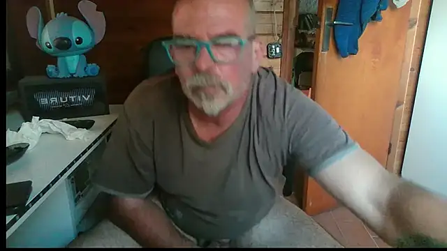 Snapshot of 0oscar_xxx chatting on October 4, 4:27 pm 0oscar xxx online show from October 4, 4:27 pm