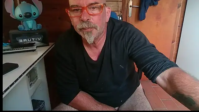 0oscar xxx online show from November 1, 1:35 pm