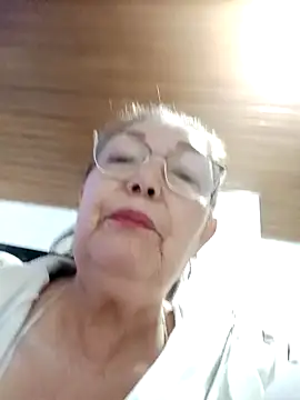 Vicky Rosse online show from February 8, 7:38 pm