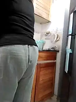 Snapshot of Vicky_Rosse chatting on February 18, 8:27 pm Vicky Rosse online show from February 18, 8:27 pm