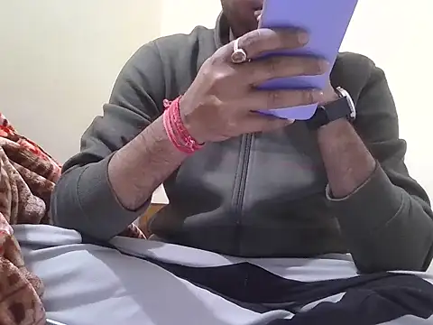 aakash ModelBrown online show from February 3, 3:17 pm