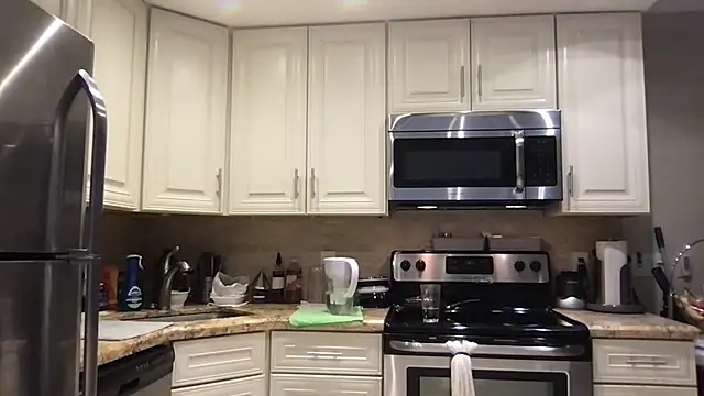 BigGuyMuscle online show from November 14, 5:33 pm