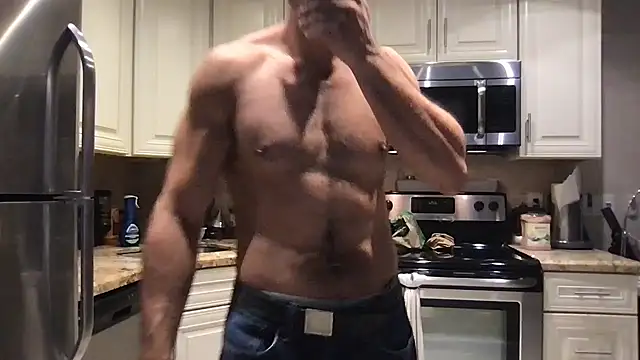 BigGuyMuscle online show from November 18, 4:55 pm