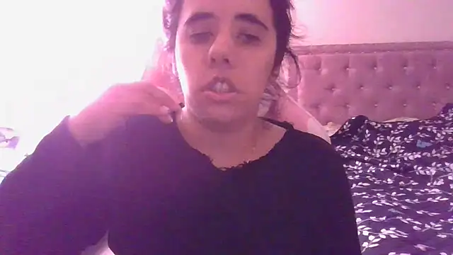 annarose19 online show from December 4, 5:33 pm