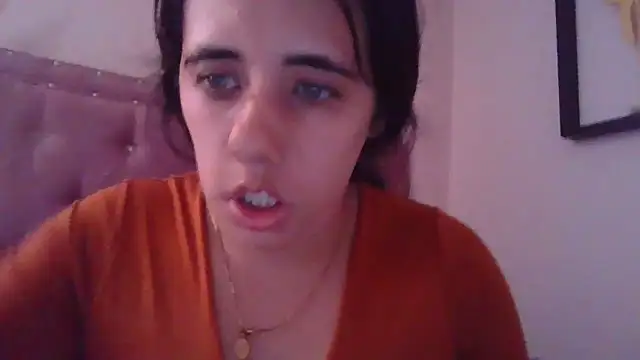 annarose19 online show from December 14, 10:18 pm