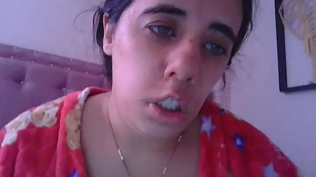 annarose19 online show from December 21, 5:40 pm