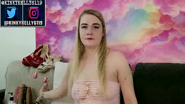 Snapshot of Kellylynn69 chatting on September 23, 2:03 am Kellylynn69 online show from September 23, 2:03 am