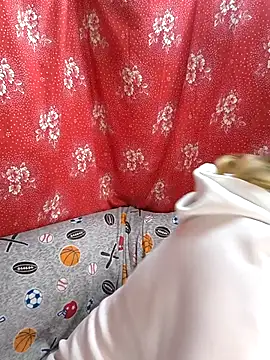 Zuli Kiska online show from March 12, 8:48 pm