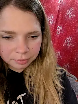 Zuli Kiska online show from April 12, 10:53 am