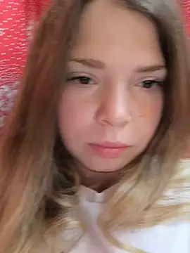 Snapshot of Zuli_Kiska chatting on June 10, 3:07 am Zuli Kiska online show from June 10, 3:07 am