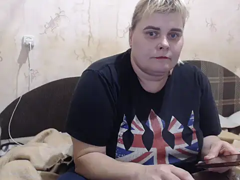 Ameliabusty online show from January 29, 3:15 pm