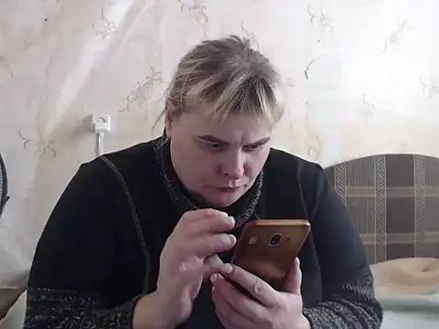 Ameliabusty online show from February 12, 10:14 am