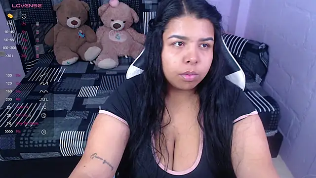 SaLomeJonees online show from October 11, 11:20 am