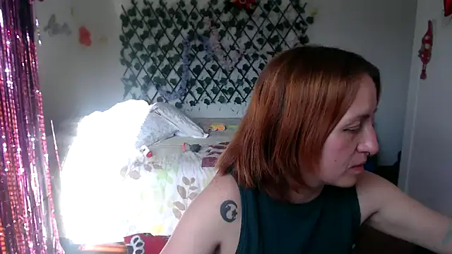 kittykalor09 online show from February 18, 9:44 pm